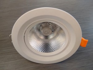 L8819-7W
